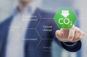 Πώς μεταφράζεται για τις επιχειρήσεις ο κλιματικός νόμος- Οι απαιτήσεις που φέρνει το ν/σ