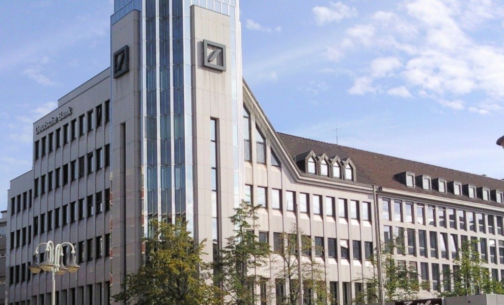 Η Deutsche Bank στοχεύει σε 200 δισ. ευρώ επενδύσεων βιώσιμης ανάπτυξης έως το 2025