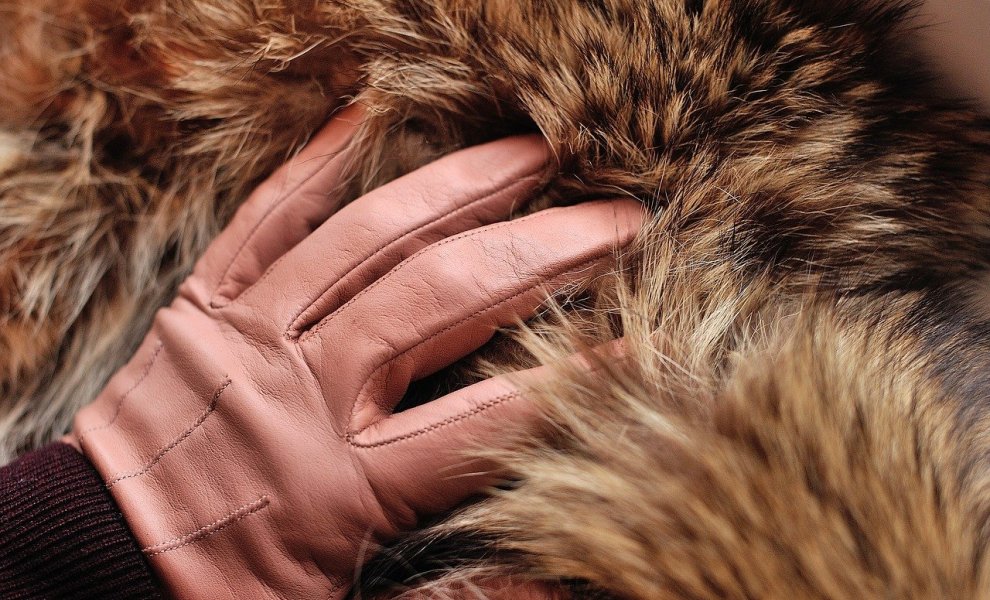 Οι οίκοι Saint Laurent και Brioni γυρίζουν την πλάτη στην ζωική γούνα