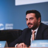 Πρέπει να βαδίσουμε γρήγορα το δρόμο του εξηλεκτρισμού