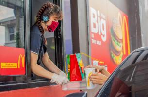 Η McDonald's επιδιώκει ένα εργασιακό περιβάλλον χωρίς αποκλεισμούς