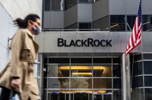 BlackRock: Οι ευρωπαϊκές τράπεζες πρέπει να «τρέξουν» την ενσωμάτωση των ESG
