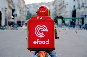 Η efood «αδειάζει» τους εργαζόμενούς της