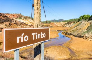 Η Rio Tinto επενδύει στην αγορά 7,5 δισ. δολάρια για τη μείωση των εκπομπών ρύπων