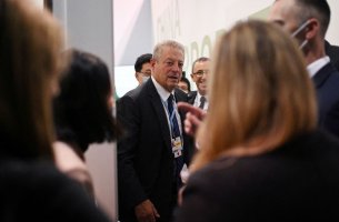 COP26: O Αλ Γκορ κάνει λόγο για «φούσκα άνθρακα» 22 τρισ. δολαρίων