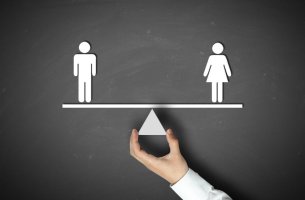 Bloomberg: Στο επίκεντρο η ισότητα των φύλων στον εργασιακό χώρο- Τι είναι ο δείκτης GEI