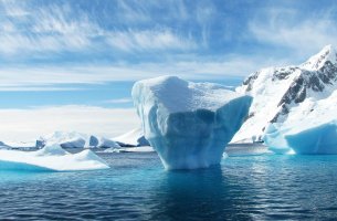 Τελικά λιώνουν οι πάγοι του πλανήτη;