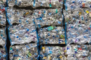 Έρευνα ΟΟΣΑ: Μόλις το 9% των πλαστικών ανακυκλώνεται παγκοσμίως