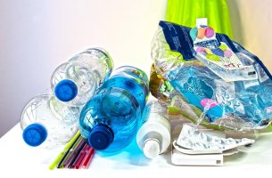 Οι ΗΠΑ εντάχθηκαν στην ομάδα των χωρών που ζητούν να συναφθεί διεθνής συμφωνία για τα πλαστικά