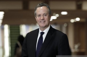 D. Peterson (S&P Global): «Οι δείκτες αναφοράς ESG πρέπει να είναι περισσότερο τυποποιημένοι»