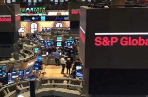 Η S&P Global εκδίδει ομόλογα 1,25 δισεκατομμυρίων δολαρίων συνδεμένα με στόχους του Net-Zero
