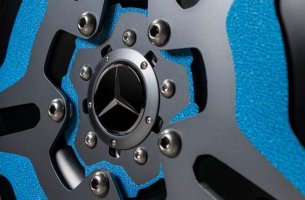 Mercedes: Στόχος η μείωση ρύπων κατά 50% ως το 2030 και η στροφή στην ηλεκτροκίνηση