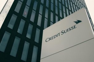 Υπό έντονη πίεση η Credit Suisse για «ταχύτερη δράση» κατά της κλιματικής αλλαγής