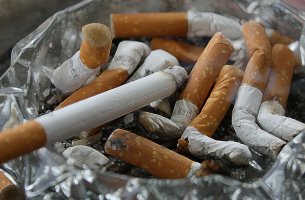 ΠΟΥ: Η βιομηχανία καπνού έχει καταστροφικές συνέπειες για το περιβάλλον	