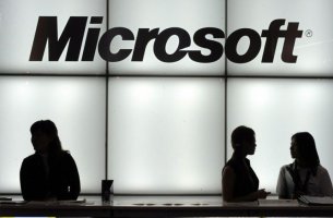H Microsoft ανακοίνωσε ότι θα καλύπτει τα έξοδα μετακίνησης για τις εργαζόμενές της που επιθυμούν να υποβληθούν σε άμβλωση