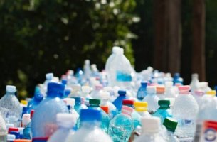 ΟΟΣΑ: Θα ζήσουμε με το πλαστικό τουλάχιστον ως το 2060