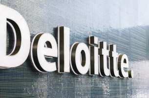 Deloitte: Εκπόνηση ολοκληρωμένης στρατηγικής για την εφαρμογή της πρωτοβουλίας “GReco Islands”