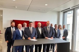 Η Sunlight Group συνεχίζει να επεκτείνεται με την εξαγορά του 51% της A. Müller GmbH