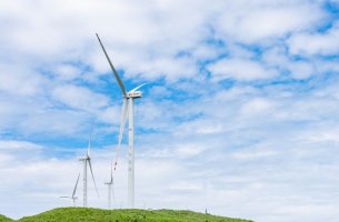 Η Siemens Gamesa υπογράφει τις δύο πρώτες συμβάσεις της με τη ΔΕΗ Ανανεώσιμες για συνολική ισχύ 40 MW
