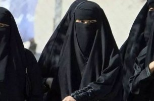 Σαουδική Αραβία: Γυναίκα καταδικάστηκε σε ποινή φυλάκισης 45 ετών για αναρτήσεις στα μέσα κοινωνικής δικτύωσης