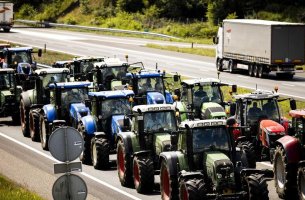 Σε απόγνωση οι αγρότες στην Ολλανδία λόγω των κλιματικών στόχων 