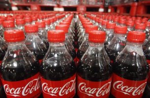 Coca Cola HBC: Προς έκδοση πράσινου ομολόγου έως €500 εκατ.