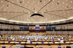 Ενεργειακή κρίση: Κλείνουν τα καλοριφέρ και στο Ευρωκοινοβούλιο 