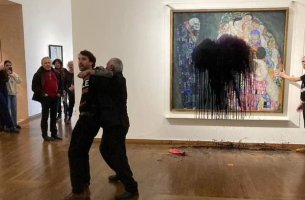 Ακτιβιστές για το κλίμα έβαλαν στο στόχαστρο το αριστούργημα του Klimt «Θάνατος και ζωή» 