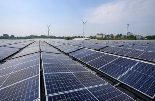 Στις ανανεώσιμες πηγές το στέμμα της ηλεκτροπαραγωγής το 2025