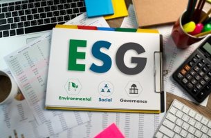  Το μεγαλύτερο συνταξιοδοτικό ταμείο της Ευρώπης βγάζει «κίτρινη κάρτα» ESG στις τράπεζες