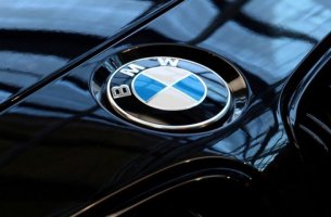 Ο όμιλος BMW κατασκευάζει ηλεκτρικά αυτοκίνητα με τοπικά παραγόμενη πράσινη ηλεκτρική ενέργεια