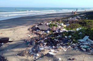 Ocean Cleanup: 19χρονος καθαρίζει τους ωκεανούς μέχρι να αφαιρέσει 88.000 τόνους πλαστικών