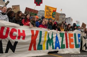 Γερμανία: Μαζικές διαδηλώσεις Fridays for Future