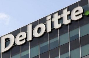 Deloitte: Μία από τις εταιρείες με το καλύτερο εργασιακό περιβάλλον στην Ελλάδα για τις γυναίκες
