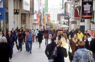 Έρευνα ΕΥ: Οι πέντε τυπολογίες των Ελλήνων καταναλωτών