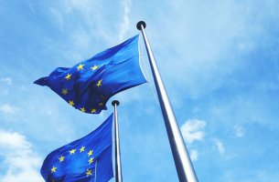 Η ΕΕ στοχεύει τους οίκους αξιολόγησης ESG σε μια προσπάθεια βελτίωσης των προτύπων