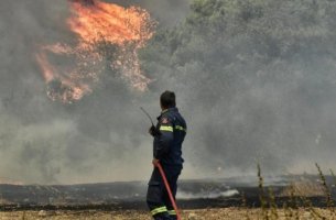 Copernicus για Ελλάδα: Σε υψηλό 21 ετών οι εκπομπές αερίων από τις φωτιές