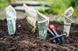Schroders: Ευκαιρίες 100 τρισ. δολαρίων στην πράσινη μετάβαση