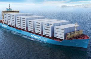 Η Maersk βάφτισε το πρώτο πλοίο της που κινείται με βιομεθανόλη