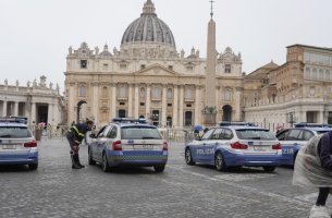 Βατικανό: Deal με την Volkswagen για την αντικατάσταση του στόλου με ηλεκτρικά οχήματα έως το 2030