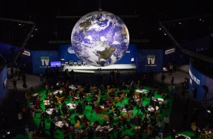 COP28: Παρατάθηκαν οι διαβουλεύσεις για ένα σχέδιο συμφωνίας με ευρεία υποστήριξη