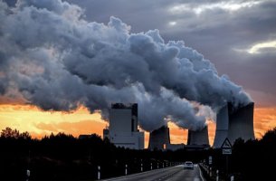 ΕΕ: «Στον αέρα» η μείωση κατά 55% των εκπομπών ρύπων έως το 2030