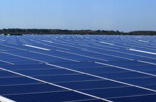 Eurobank και Πειραιώς χρηματοδοτούν το μεγάλο φωτοβολταϊκό έργο 550 ΜW της ΔΕΗ Ανανεώσιμες στην Πτολεμαΐδα	