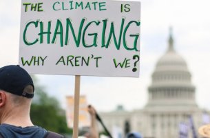 Μorningstar: «Φτωχό» το ιστορικό ψηφοφορίας των Αμερικανών διευθυντών σε θέματα κλίματος
