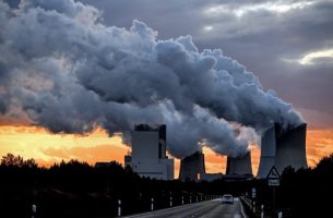 Η ΕΕ κοντά στην επίτευξη των κλιματικών στόχων παρά τις αντιδράσεις
