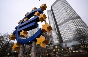 Η ΕΚΤ προειδοποιεί: Ο κίνδυνος αποδυνάμωσης των κανόνων βιώσιμης χρηματοδότησης