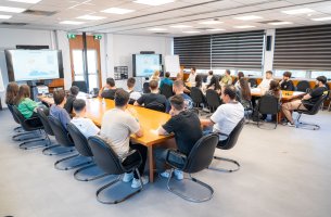 Η HELLENiQ ENERGY εδραιώνει τη θέση της ως εργοδότης επιλογής
