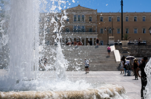 Σε αυξημένη επιφυλακή οι υπηρεσίες του Δήμου Αθηναίων λόγω καύσωνα 
