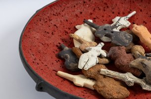 Ceramic Fusion: Έκθεση κεραμικής “Sifnos Sea | Land | Sky Shapes”  σε μια ιδιαίτερη συνάντηση στην μαγευτική Σίφνο 