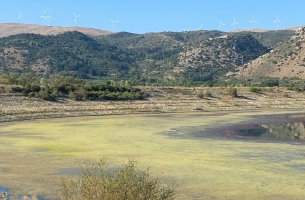 Σοκάρουν οι εικόνες από την τεχνητή λίμνη της Τάκας, στην Αρκαδία